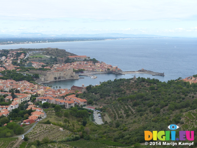 FZ007582 View of Collioure from fort